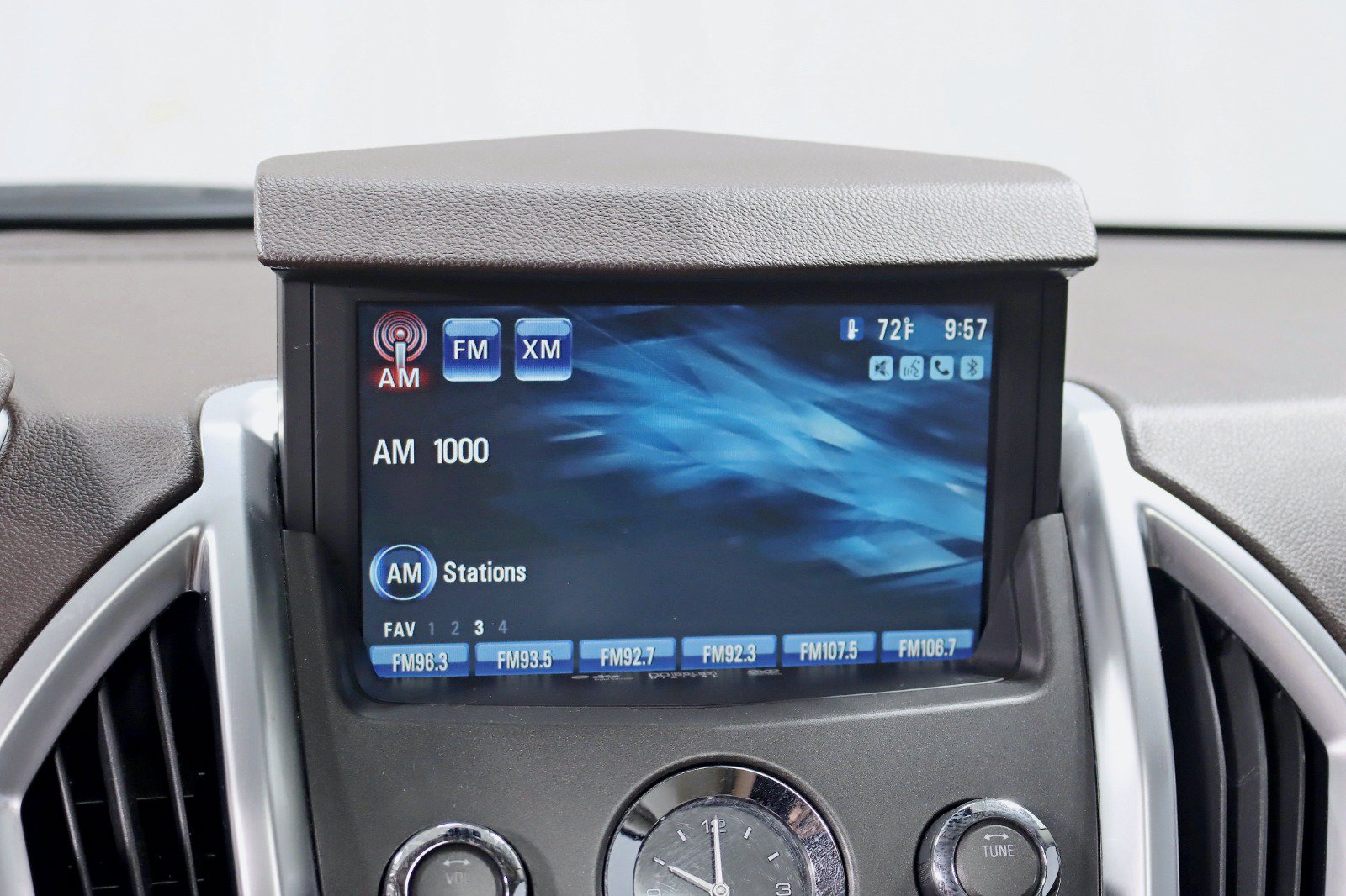 Used 2010 Cadillac SRX Luxury AWD/4WD image 19