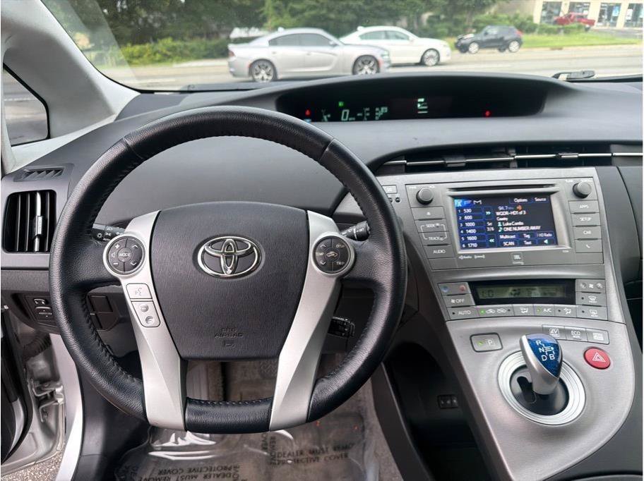 Used 2012 Toyota Prius Four w/ Preferred Accessory Pkg FWD image 8