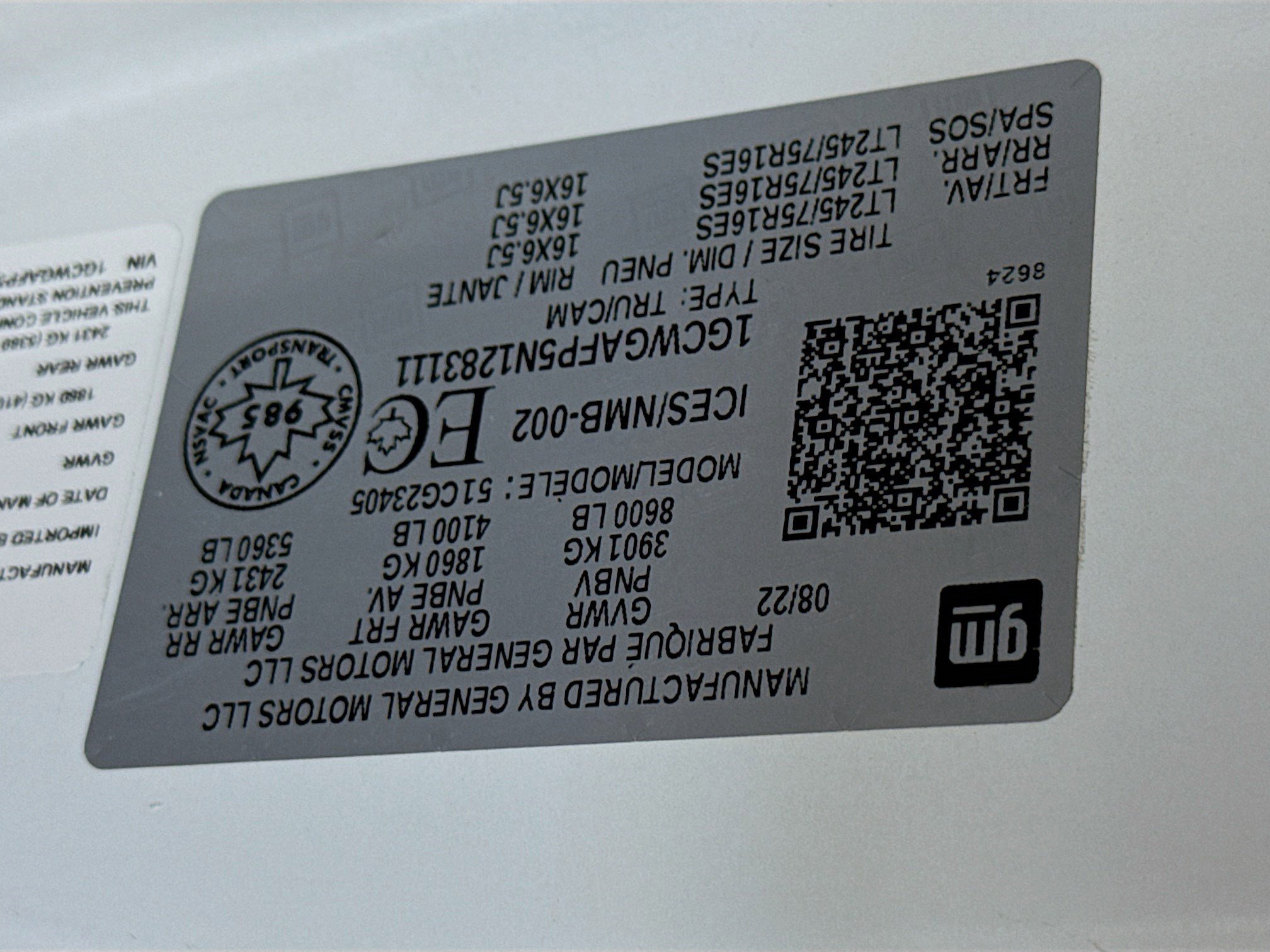 Used 2022 Chevrolet Express 2500 image 33