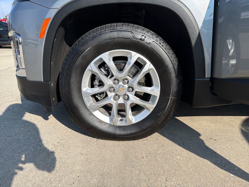 Used 2024 Chevrolet Traverse LS w/ Safety Package image 20