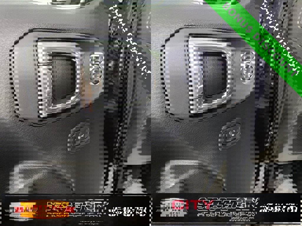 New 2025 Jeep Gladiator Sport image 12