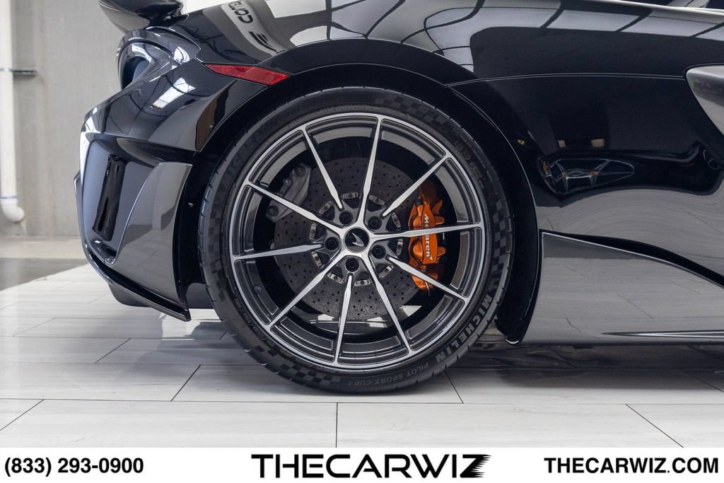 Used 2020 McLaren 600LT Spider RWD image 26