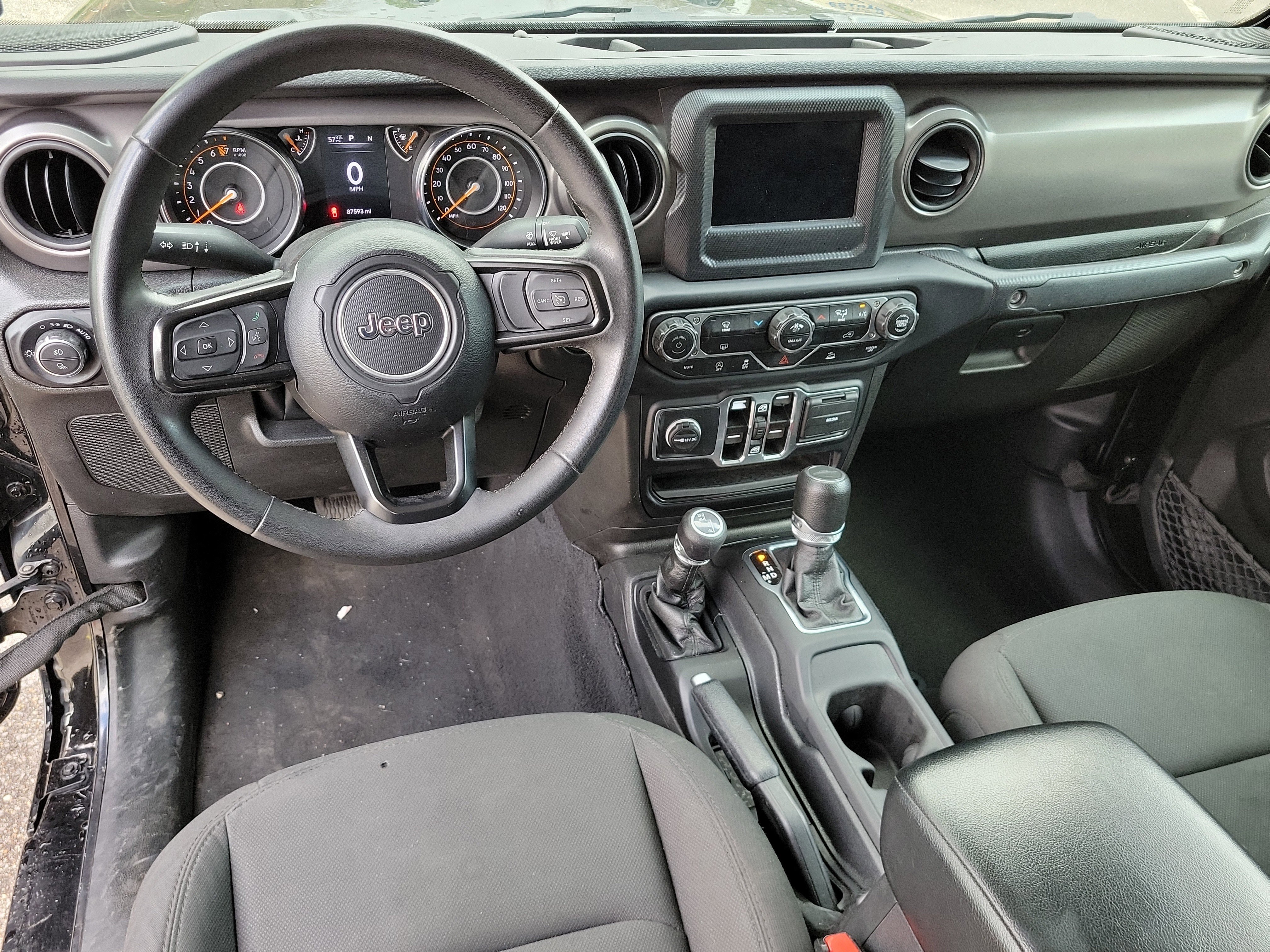 Used 2023 Jeep Gladiator Sport image 14