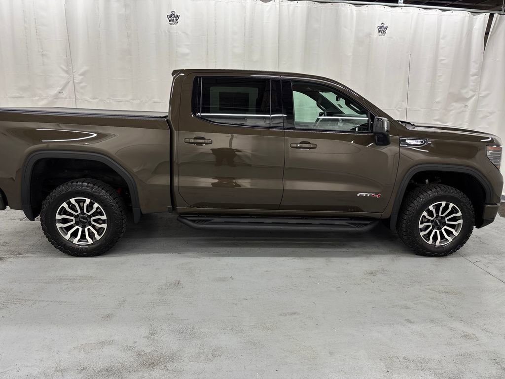 Used 2023 GMC Sierra 1500 AT4 w/ AT4 Premium Package AWD/4WD image 6