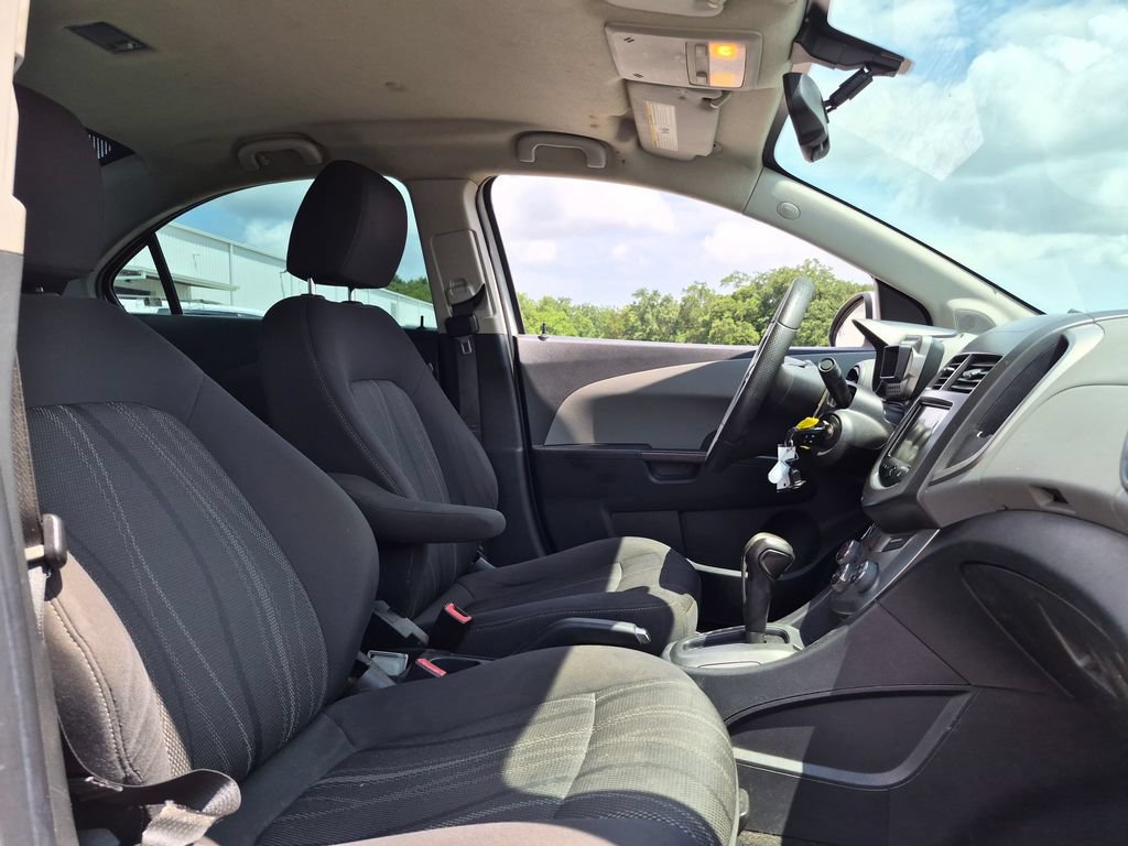 Used 2014 Chevrolet Sonic LT FWD image 27
