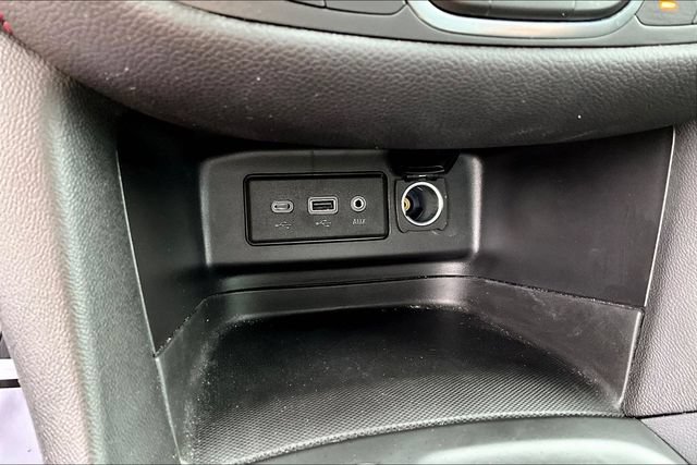 Used 2024 Chevrolet Equinox RS w/ LPO, Floor Liner Package FWD image 33