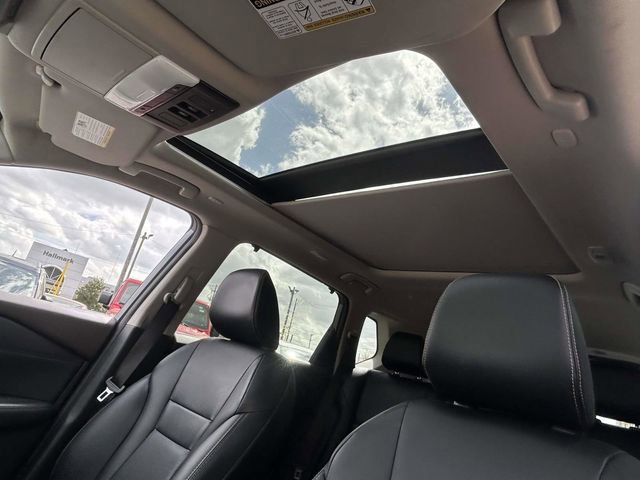 Used 2023 Nissan Rogue SL w/ SL Premium Package image 15