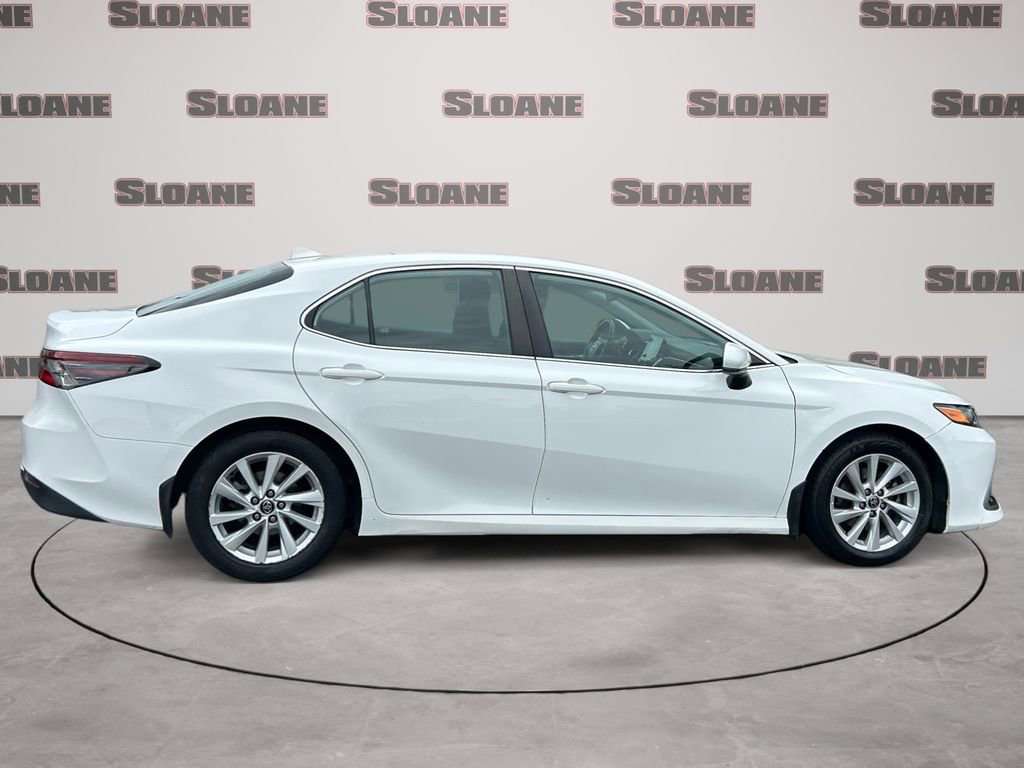 Used 2022 Toyota Camry LE FWD image 6