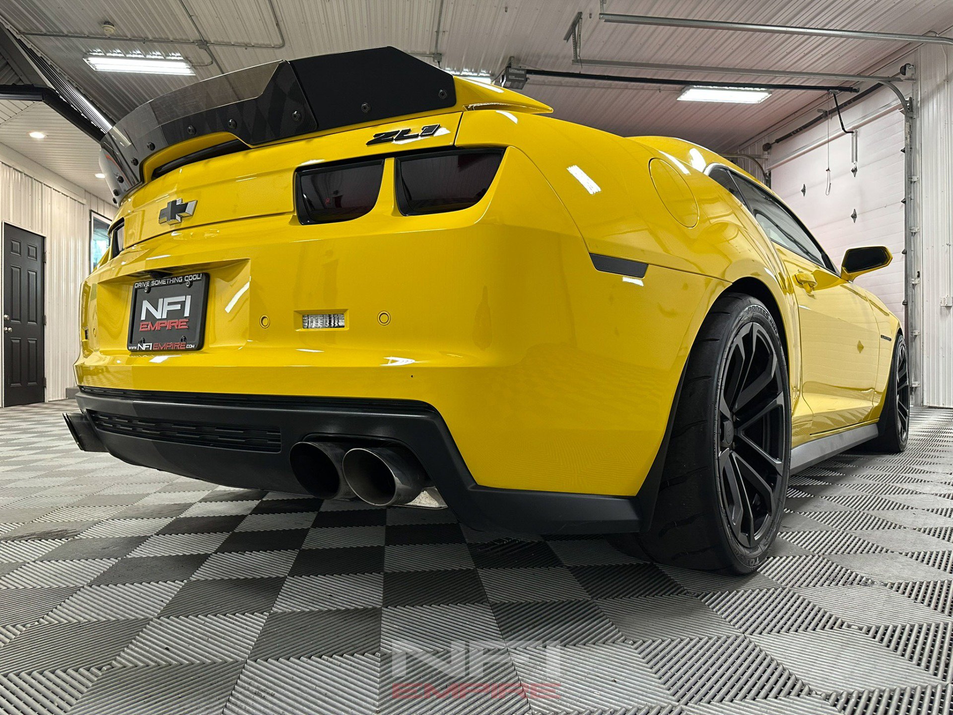 Used 2012 Chevrolet Camaro ZL1 image 19