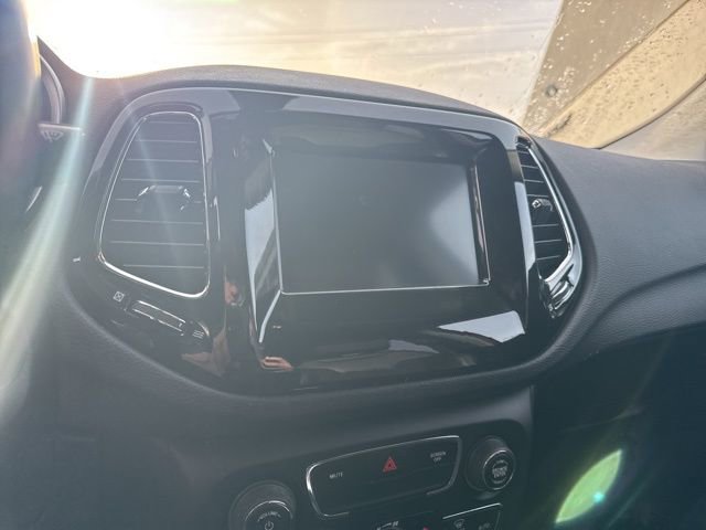 Used 2021 Jeep Compass Altitude w/ Sun and Sound Group image 25