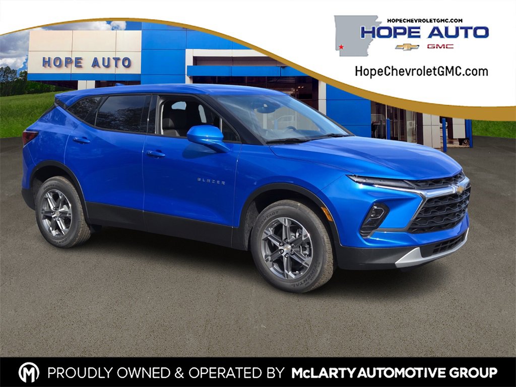 New 2025 Chevrolet Blazer LT image 1
