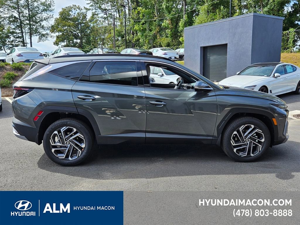 New 2025 Hyundai Tucson Limited image 16