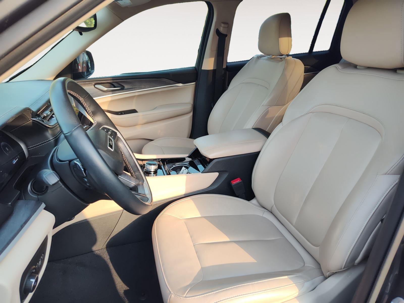 Used 2021 Jeep Grand Cherokee L Limited w/ Trailer Tow Group (B) AWD/4WD image 9