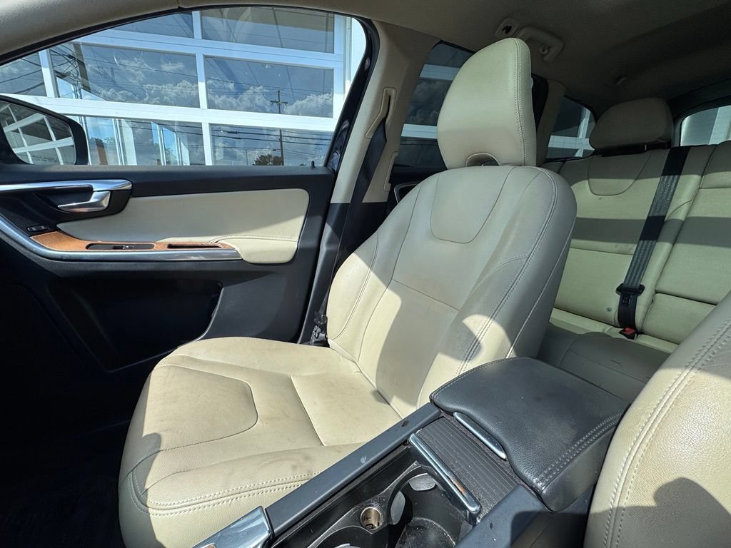 Used 2017 Volvo XC60 T6 Inscription w/ Climate Package AWD/4WD image 21