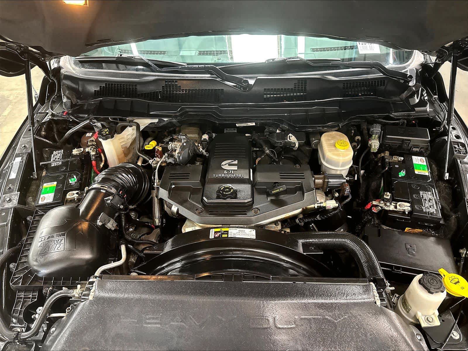 Used 2016 RAM 2500 Limited AWD/4WD image 33