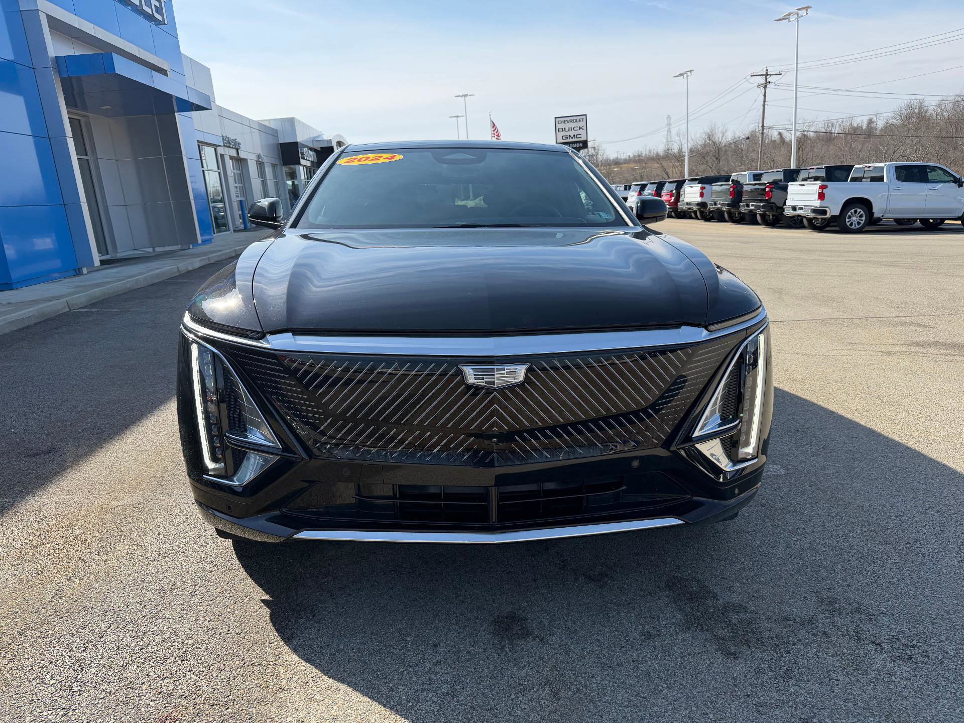 Used 2024 Cadillac Lyriq Luxury w/ LPO, Floor Liner Package image 8