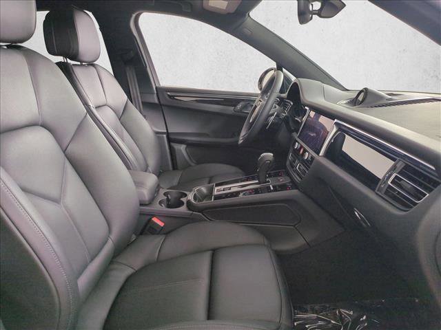 New 2026 Porsche Macan image 26