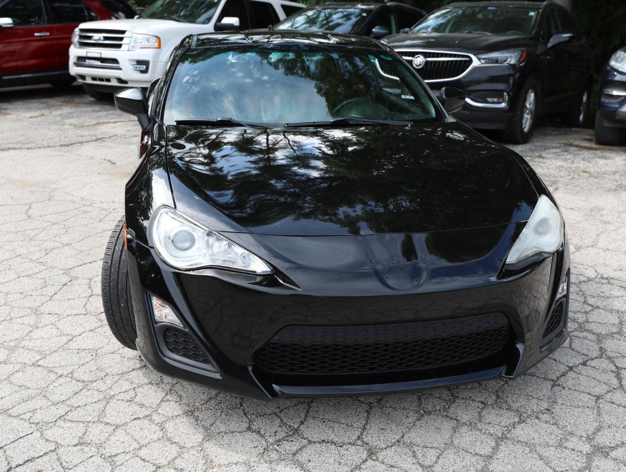 Used 2015 Scion FR-S RWD image 3