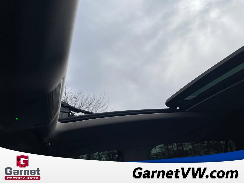 Used 2024 Volkswagen Atlas SE image 15