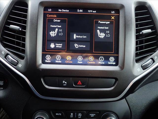 Used 2020 Jeep Cherokee Trailhawk w/ Cold Weather Group AWD/4WD image 19