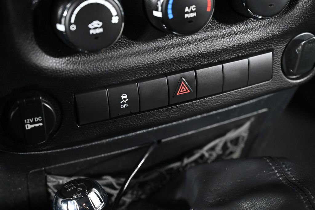 Used 2011 Jeep Wrangler Sport AWD/4WD image 18