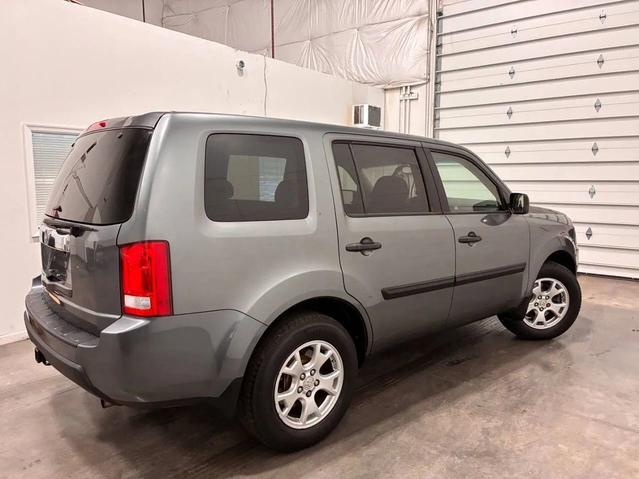 Used 2010 Honda Pilot LX image 8