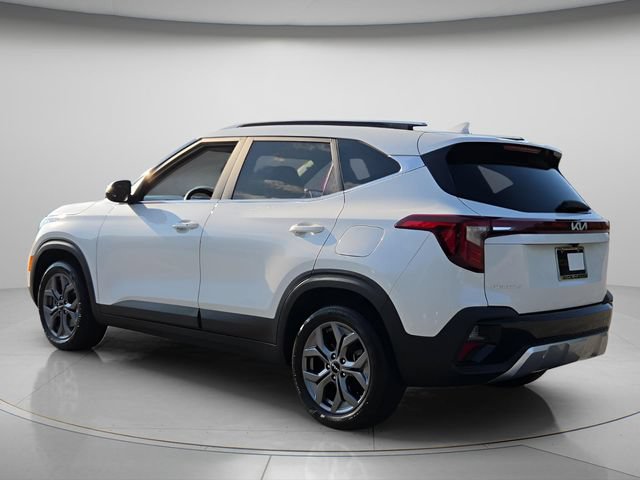 Used 2024 Kia Seltos S AWD/4WD image 6