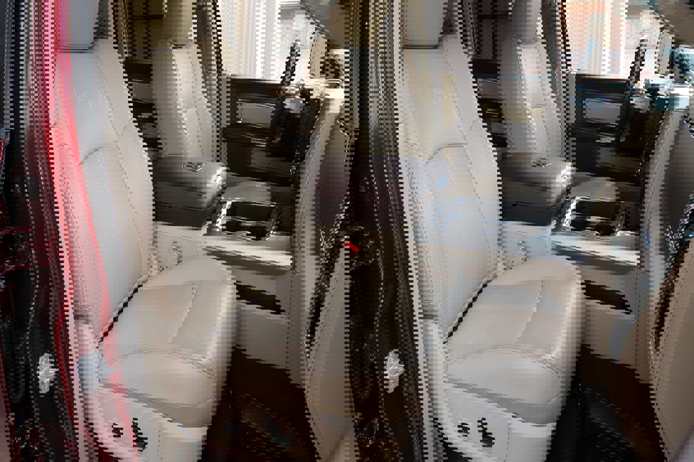 Used 2018 RAM 3500 Laramie image 41