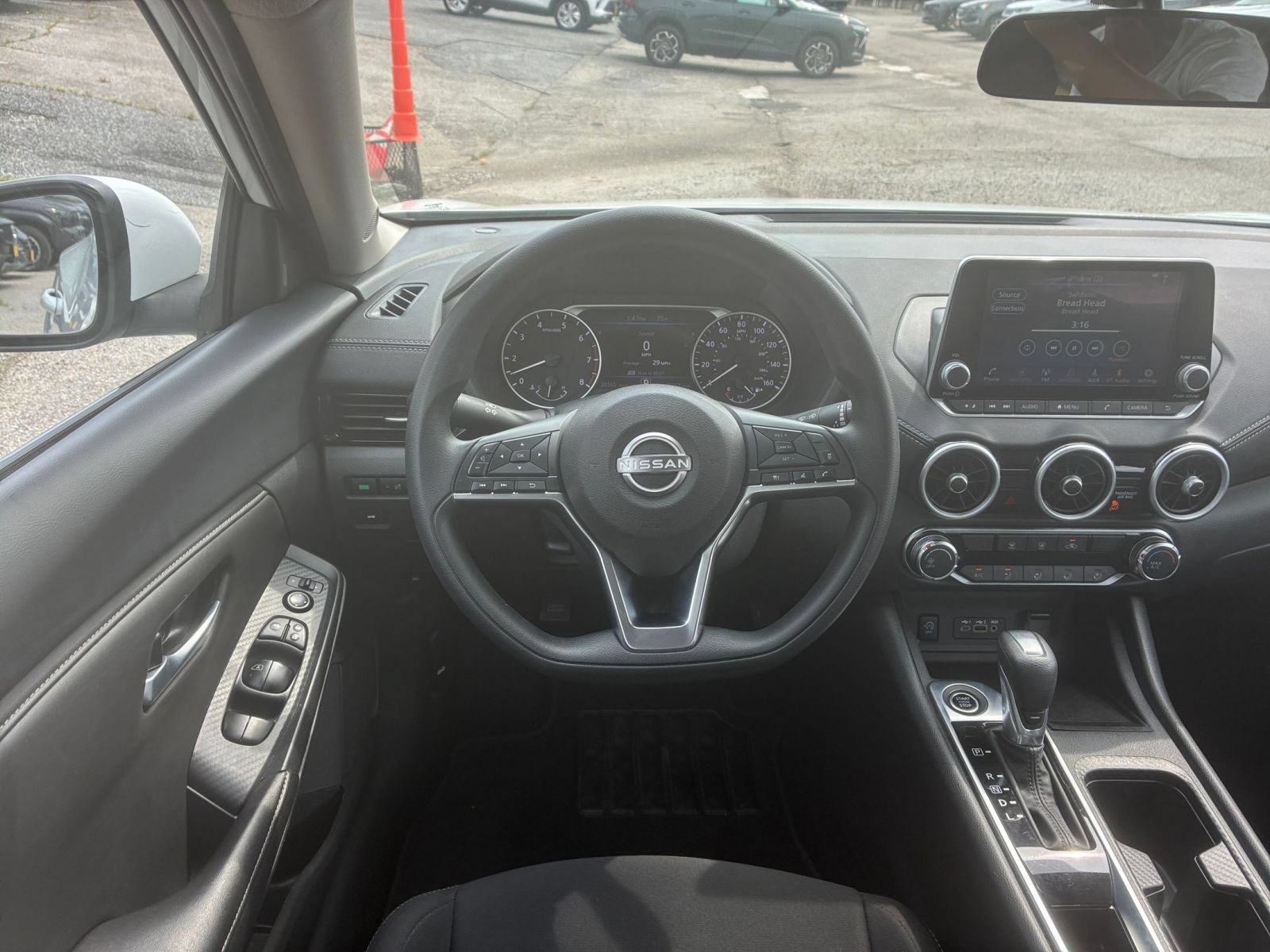 Used 2025 Nissan Sentra SV FWD image 29
