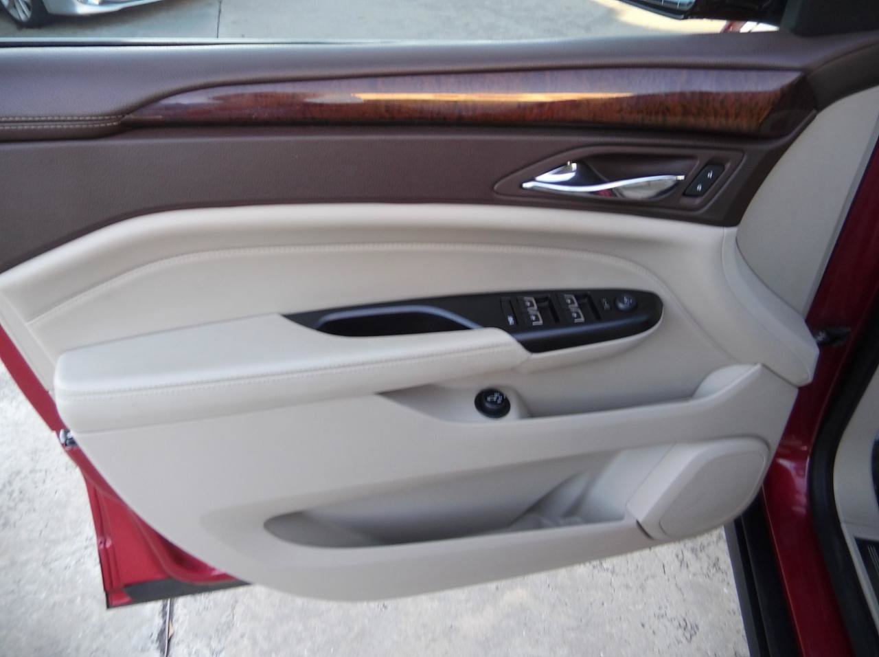 Used 2015 Cadillac SRX Performance w/ Driver Awareness Package FWD image 16