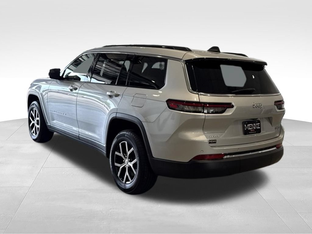 Used 2025 Jeep Grand Cherokee L Limited w/ Trailer Tow Package AWD/4WD image 5