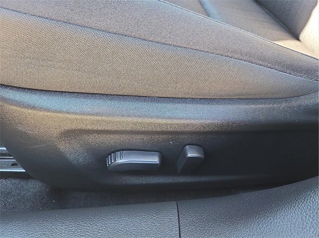 Used 2025 Nissan Altima 2.5 SV image 14