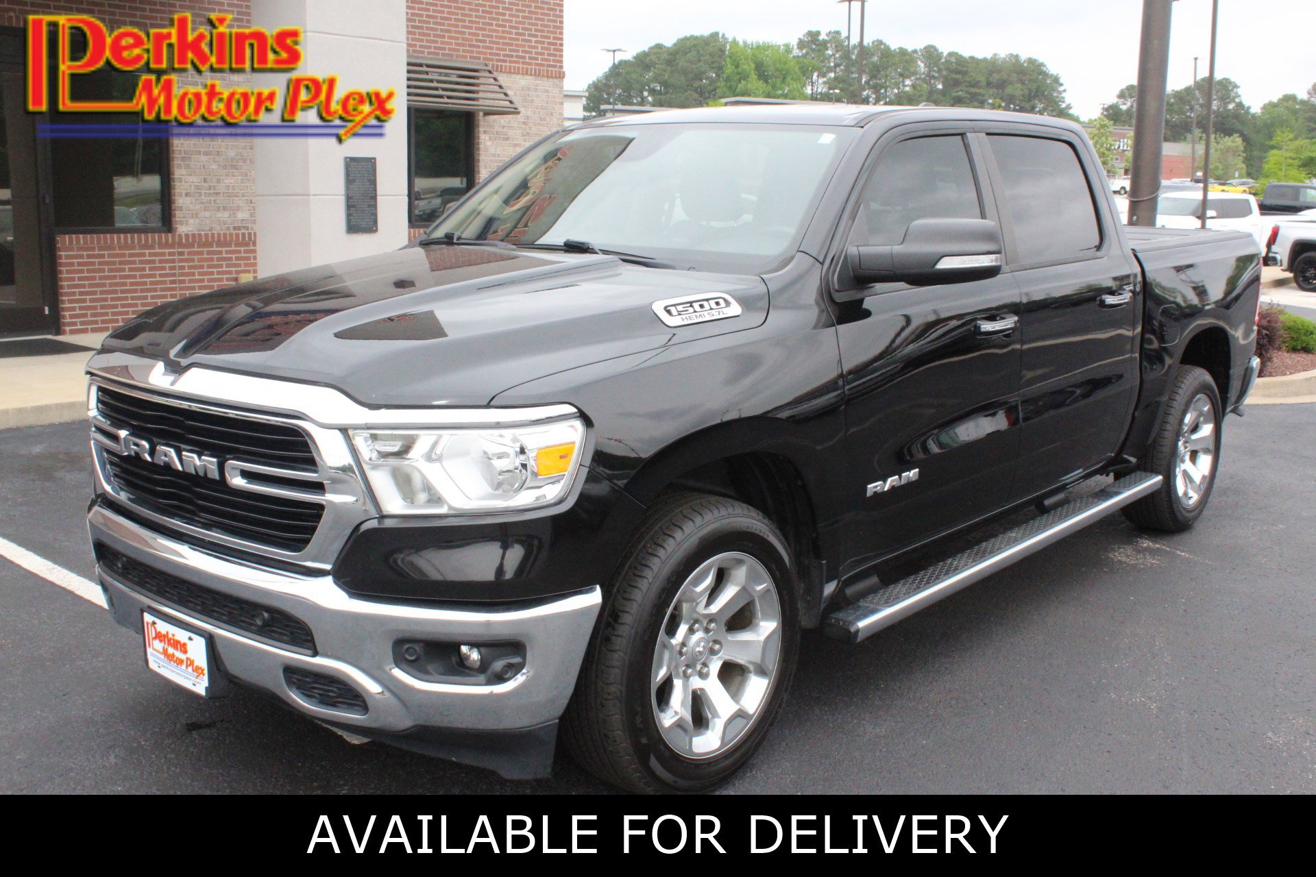 Used 2020 RAM 1500 Big Horn AWD/4WD image 1