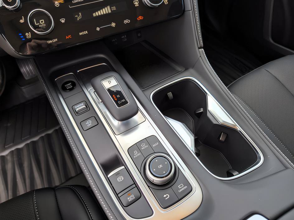Certified 2026 INFINITI QX60 Luxe FWD image 17