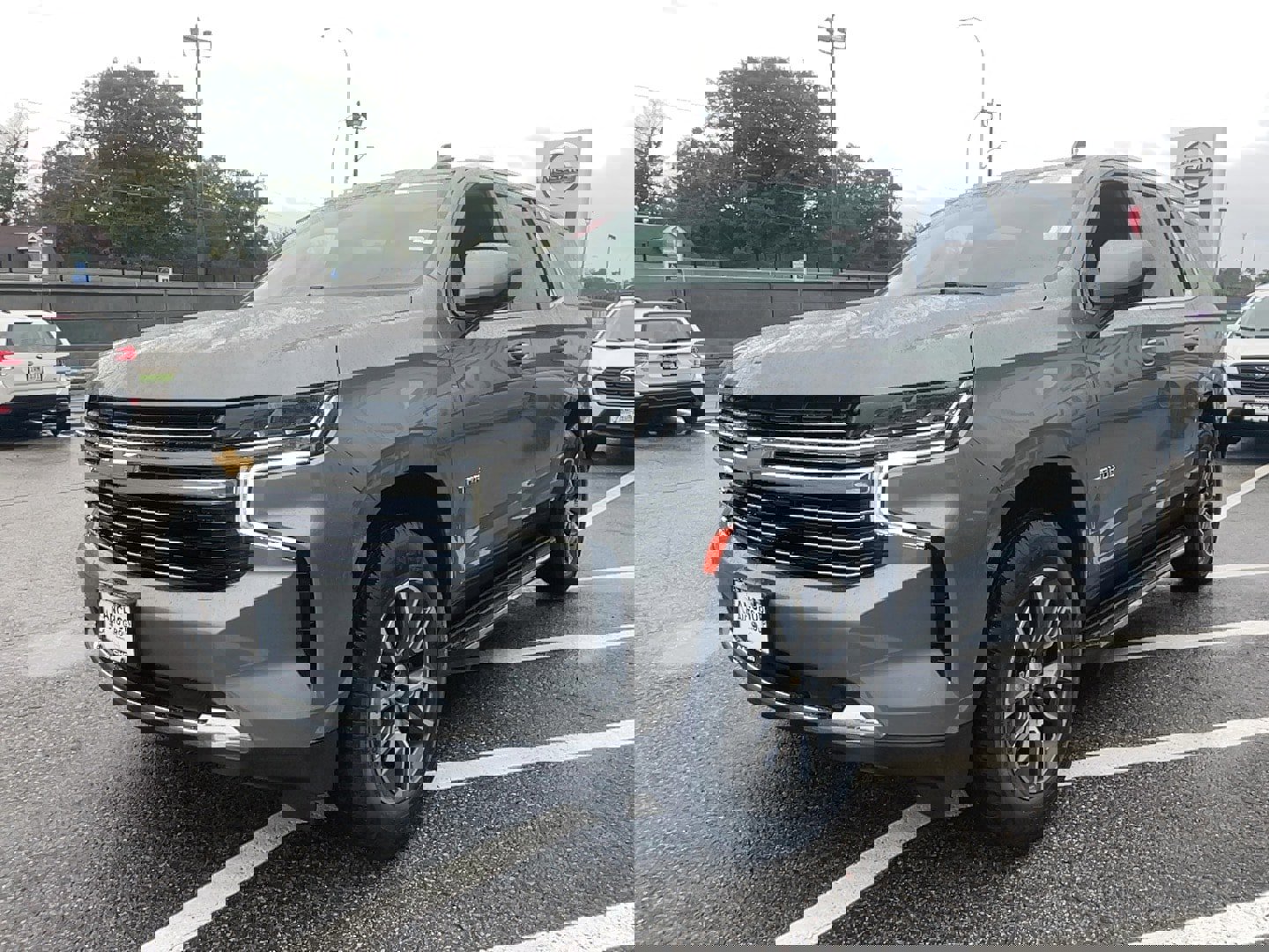 Used 2021 Chevrolet Tahoe LT image 3