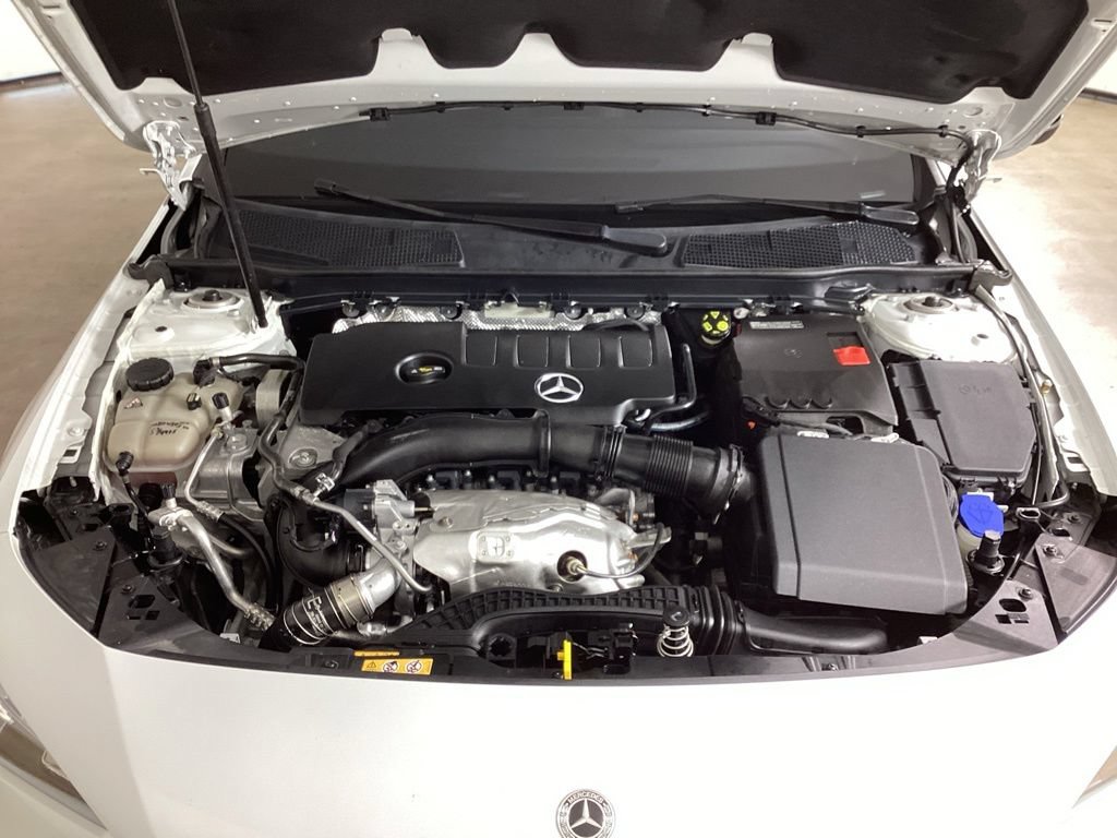 Used 2022 Mercedes-Benz CLA 250 image 24