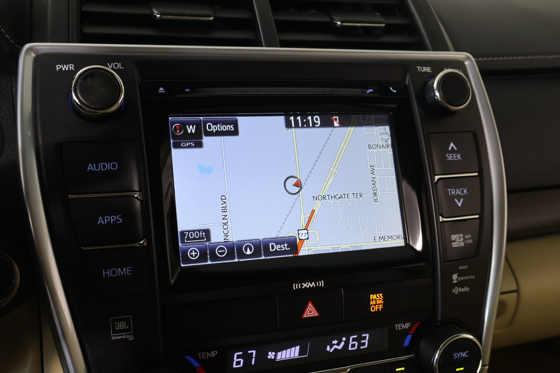 Used 2017 Toyota Camry FWD image 7