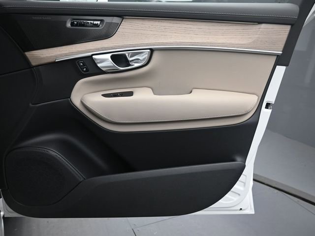 New 2026 Volvo XC90 B6 Ultra w/ Protection Package Premier image 31