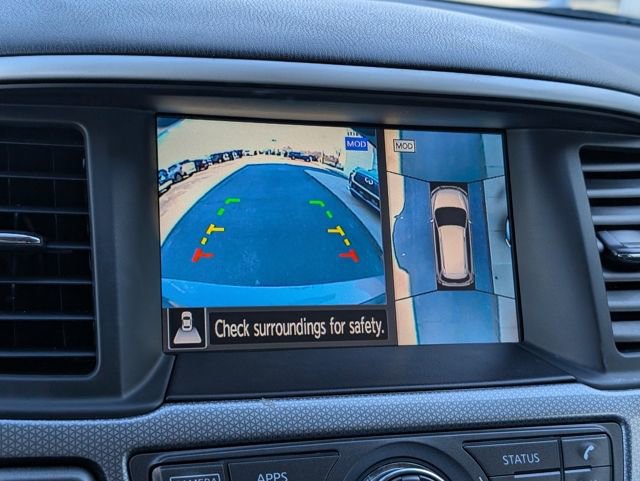 Used 2019 Nissan Pathfinder SL image 16