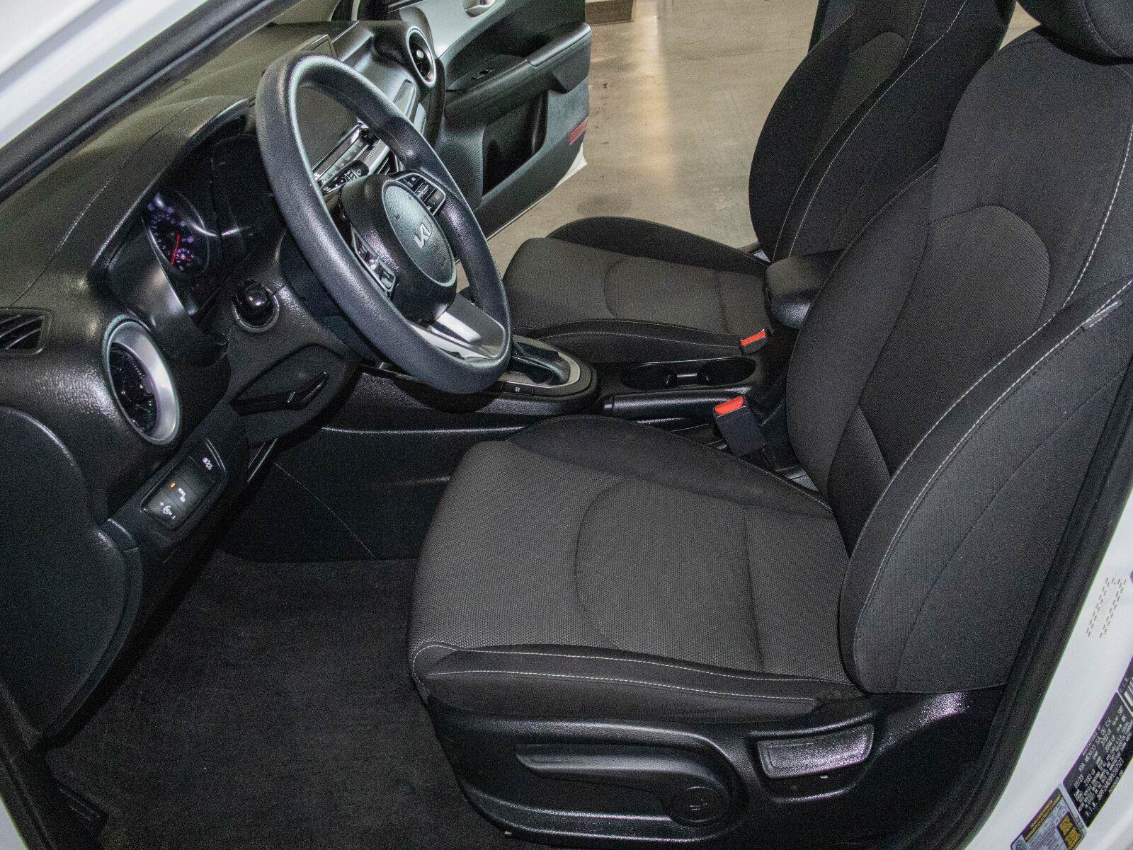 Used 2023 Kia Forte LXS w/ LXS Technology Package FWD image 7