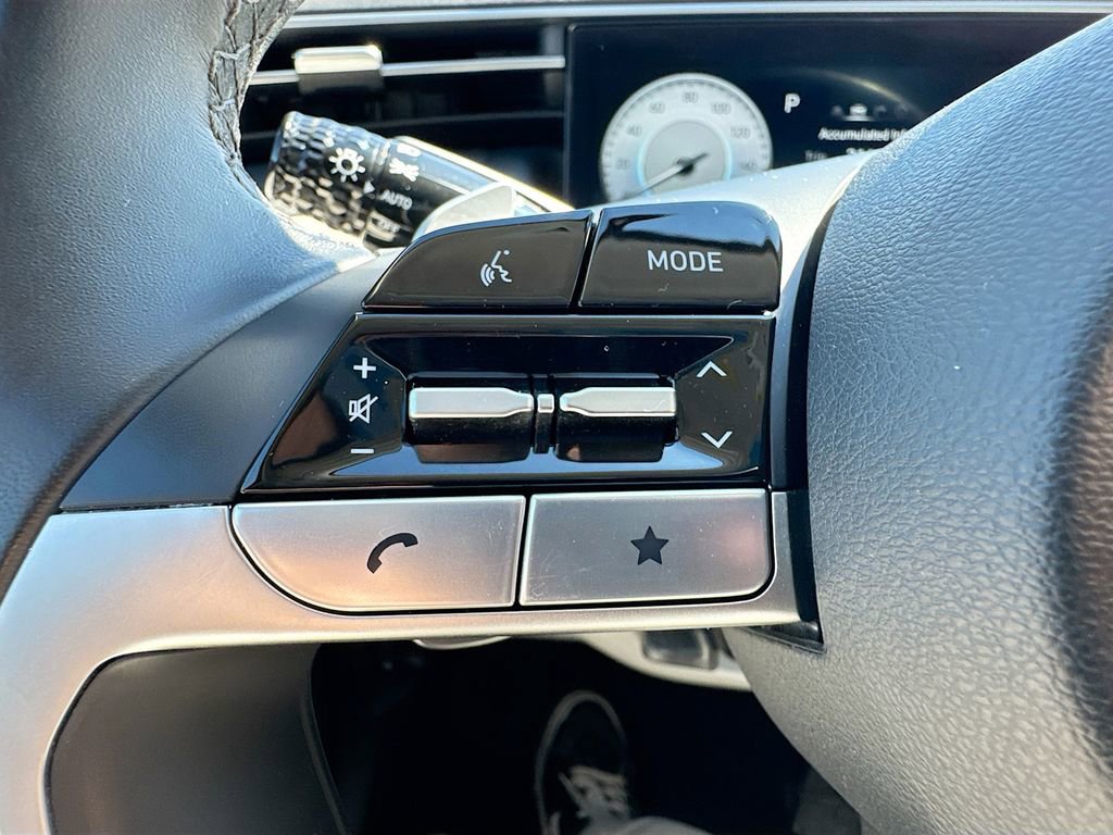 Used 2024 Hyundai Tucson Limited image 11