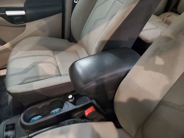 Used 2016 Ford Transit Connect XLT image 27
