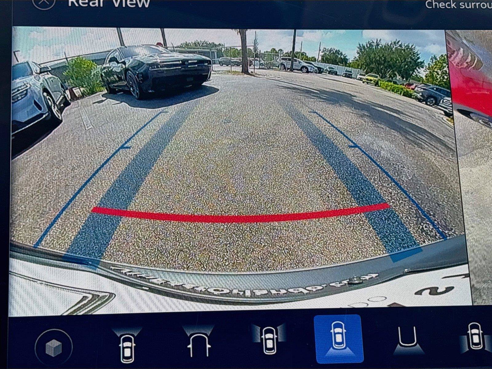New 2027 VinFast VF 8 Eco AWD/4WD image 13