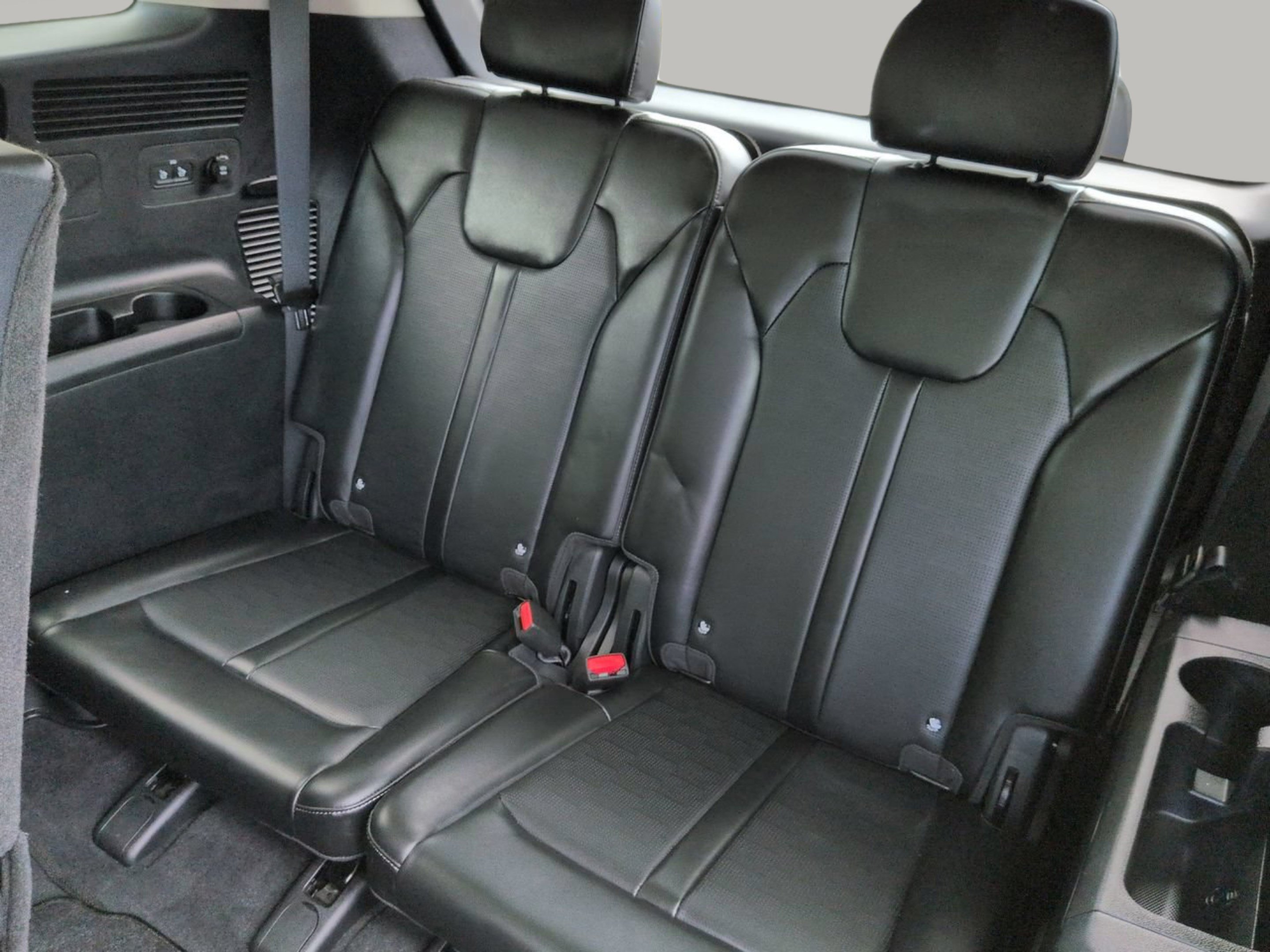 Certified 2026 Kia Sorento S w/ S Panoramic Sunroof Package FWD image 18