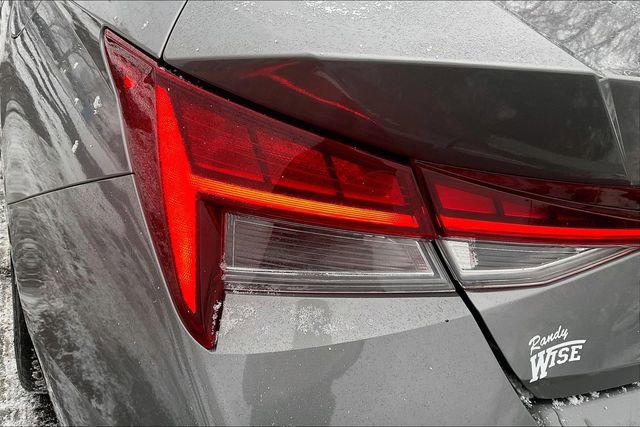 Certified 2024 Hyundai Elantra Limited image 30