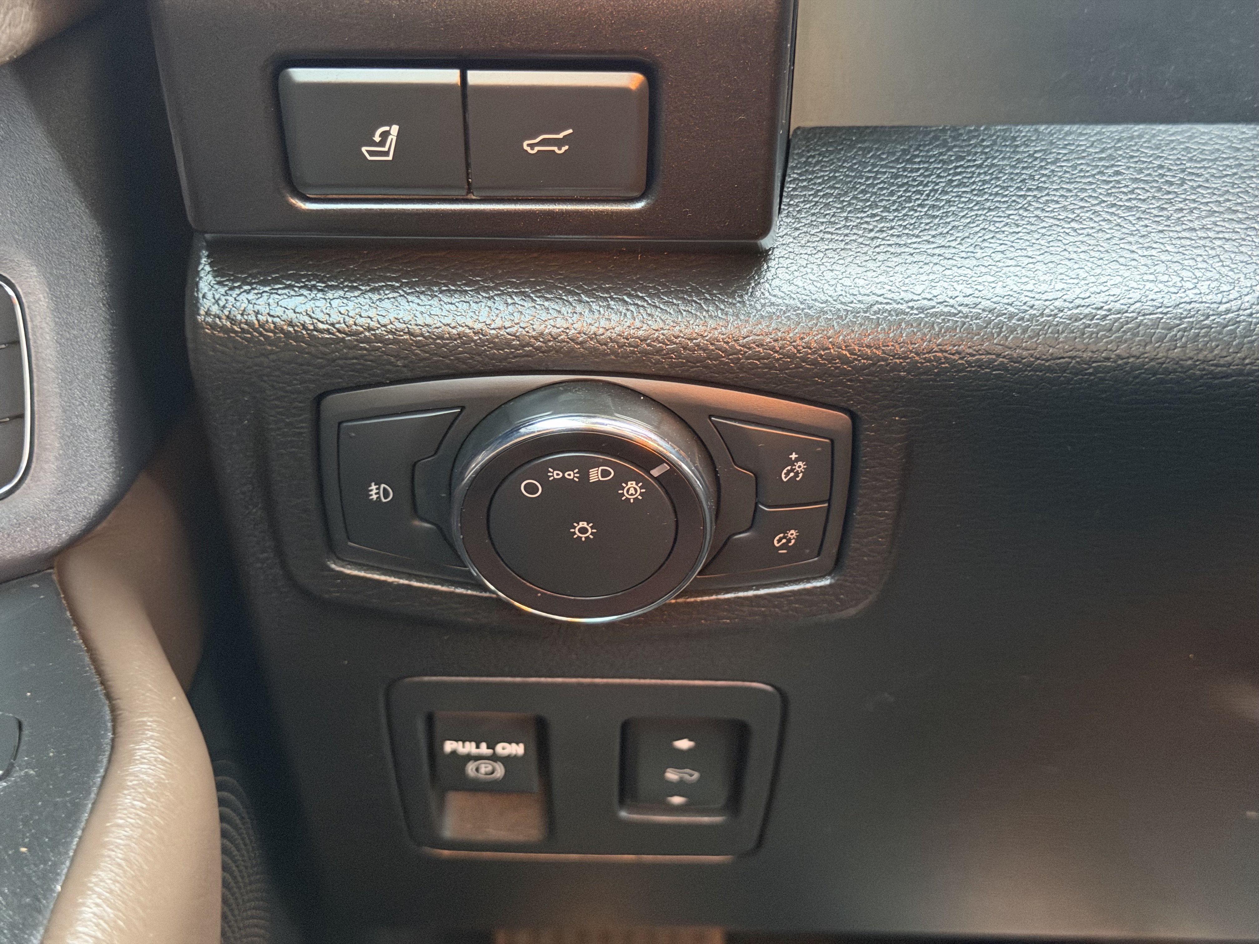Used 2021 Ford Explorer ST w/ ST Street Pack AWD/4WD image 27