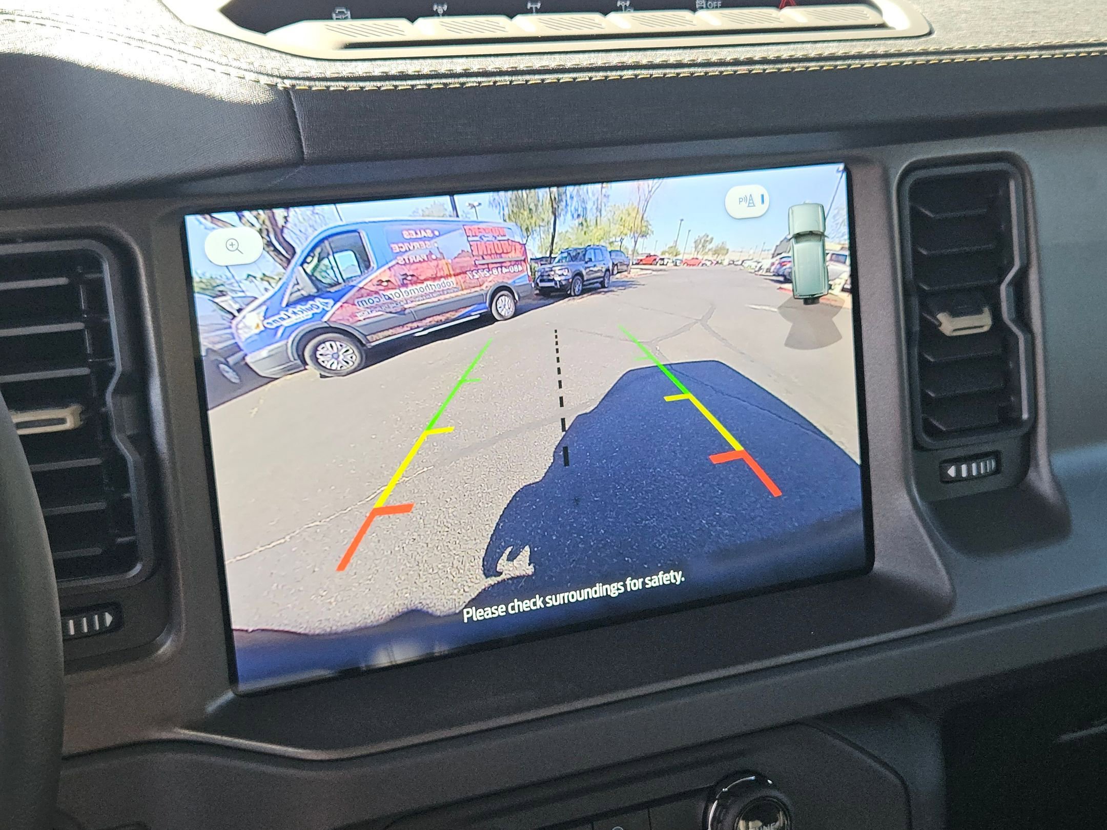 New 2025 Ford Bronco Badlands image 11