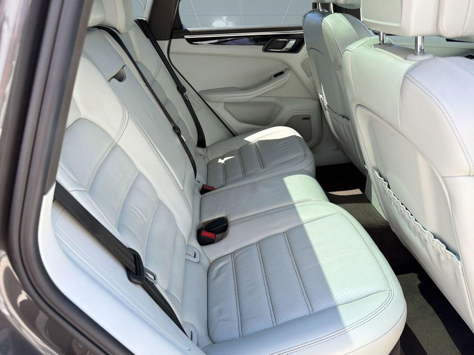 Used 2016 Porsche Macan S AWD/4WD image 28