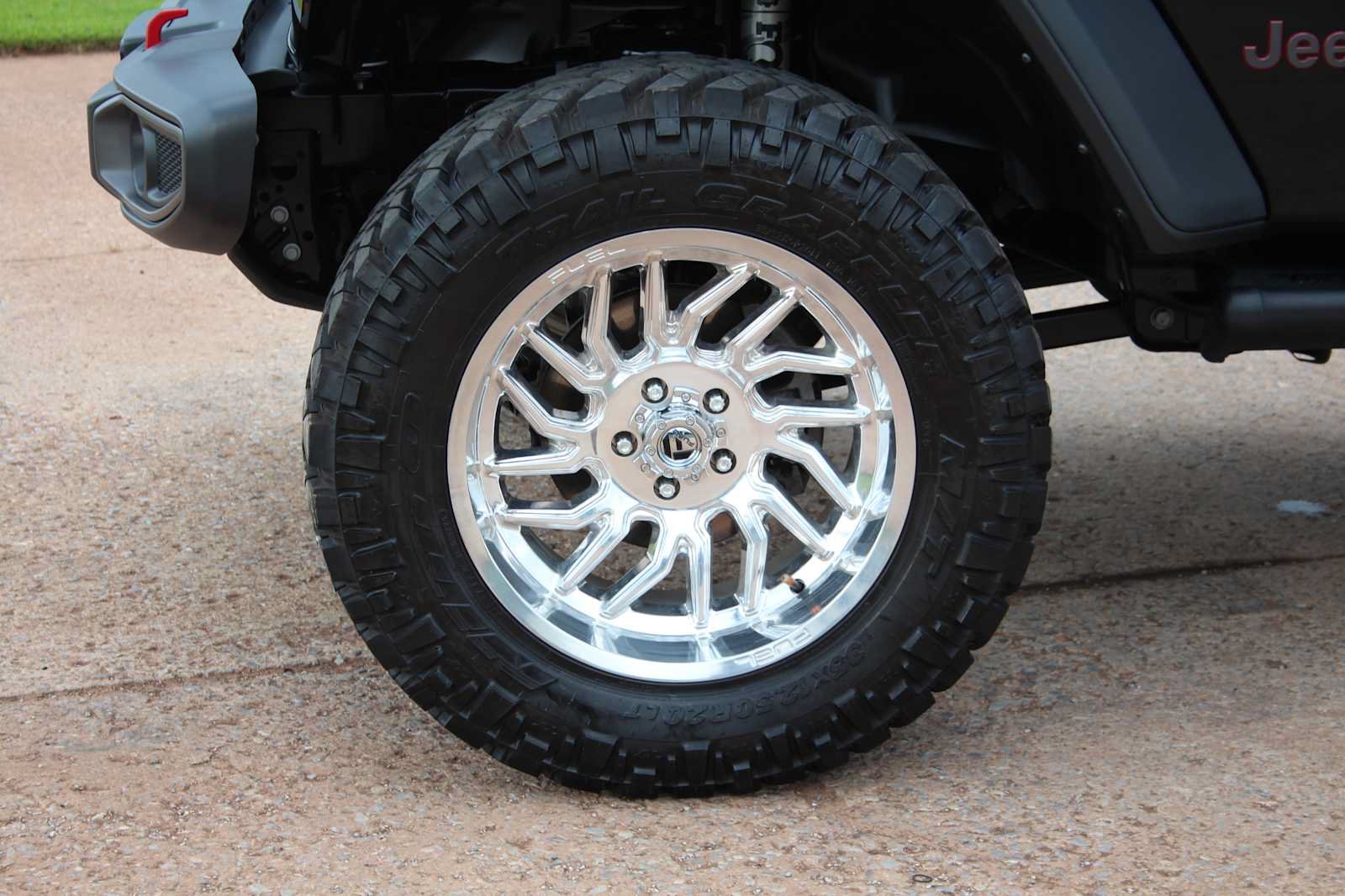 Used 2023 Jeep Gladiator Rubicon w/ LED Lighting Group AWD/4WD image 15