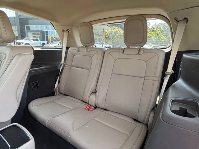 Used 2021 Lincoln Aviator Reserve w/ Equipment Group 201A AWD/4WD image 37